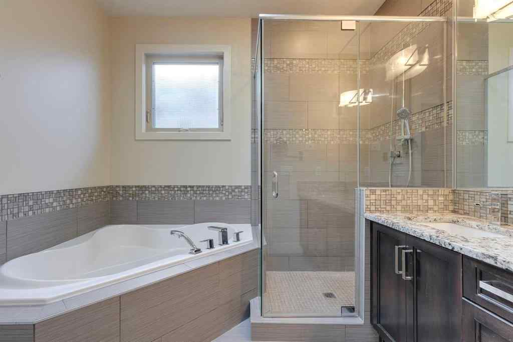 MLS® A2267002 - 2413 36 Street SW in Killarney/Glengarry Calgary, Residential