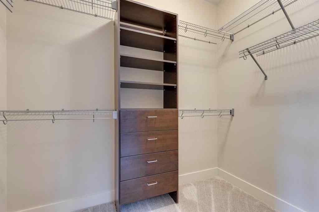 MLS® A2267002 - 2413 36 Street SW in Killarney/Glengarry Calgary, Residential