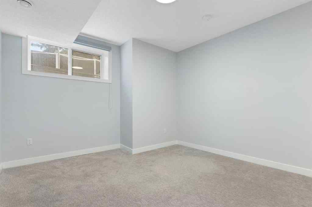 MLS® A2267003 - Unit #113 408 27 Avenue NE in Winston Heights/Mountview Calgary, Residential