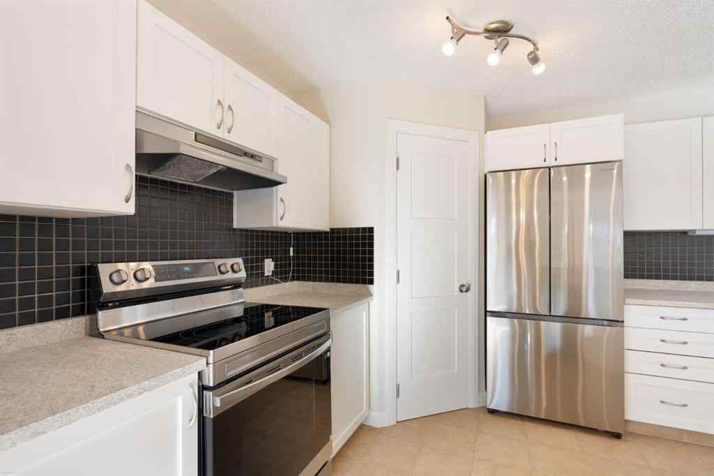 MLS® A2267004 - 340 Tuscany Ridge Heights NW in Tuscany Calgary, Residential