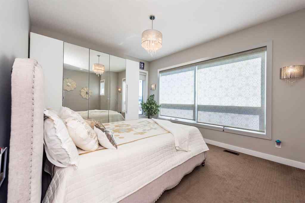 MLS® A2267005 - 44 savanna Road NE in Saddle Ridge Calgary, Residential