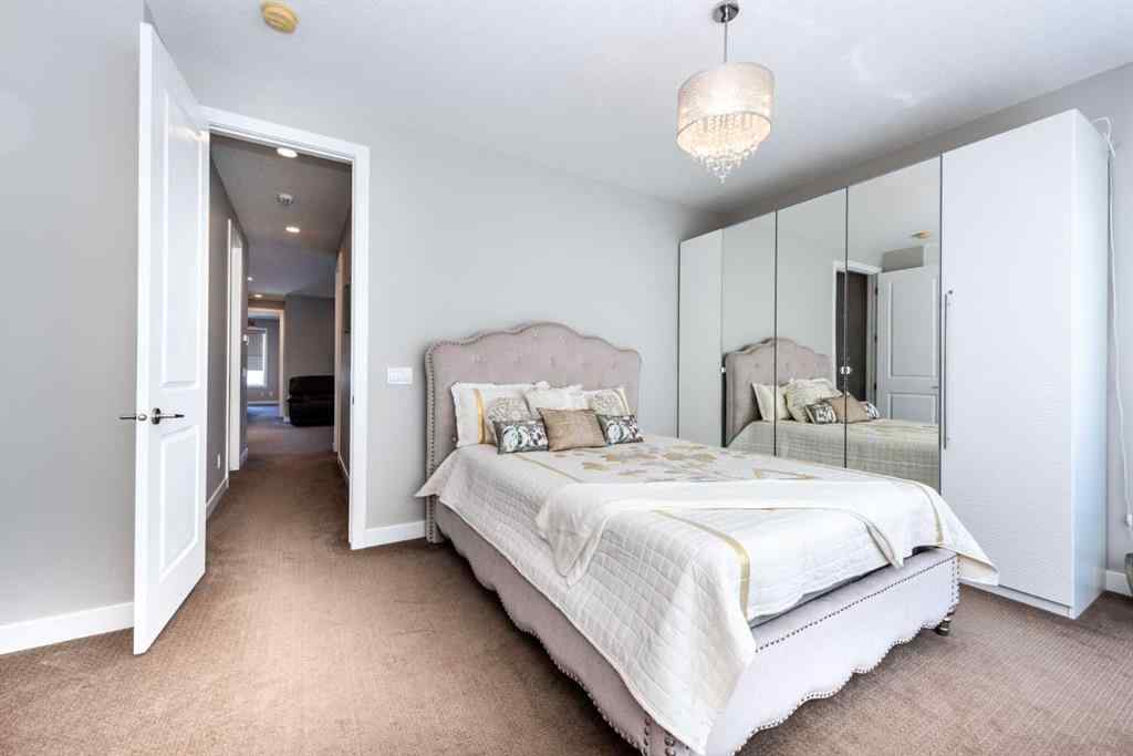 MLS® A2267005 - 44 savanna Road NE in Saddle Ridge Calgary, Residential