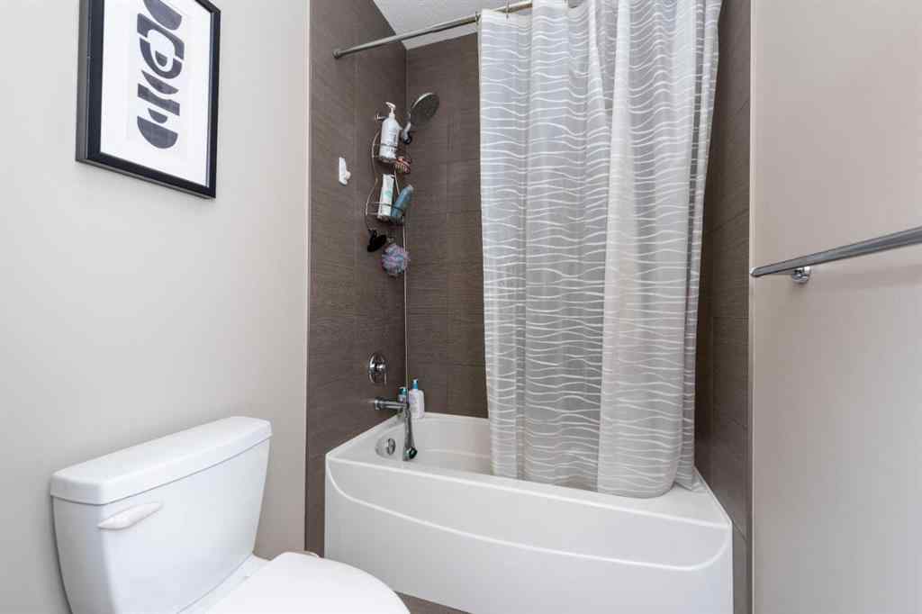 MLS® A2267005 - 44 savanna Road NE in Saddle Ridge Calgary, Residential