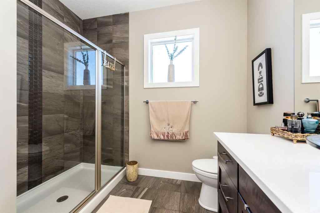 MLS® A2267005 - 44 savanna Road NE in Saddle Ridge Calgary, Residential
