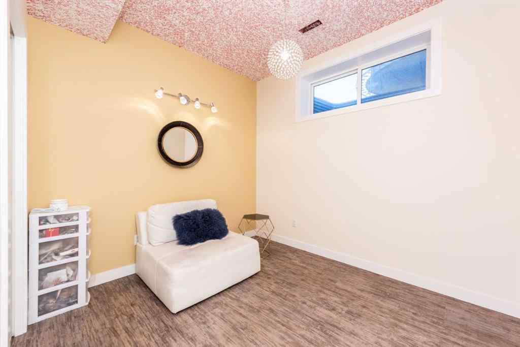 MLS® A2267005 - 44 savanna Road NE in Saddle Ridge Calgary, Residential