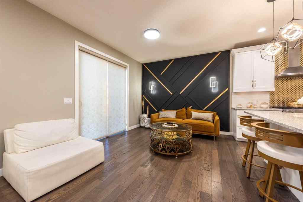 MLS® A2267005 - 44 savanna Road NE in Saddle Ridge Calgary, Residential