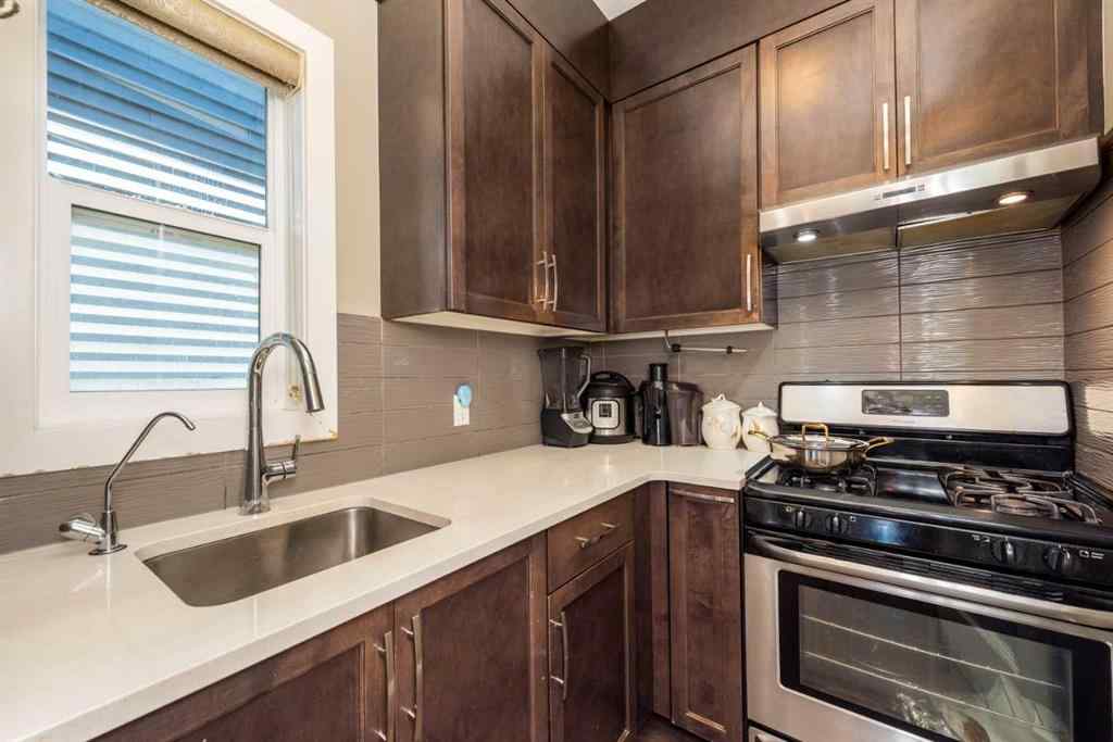 MLS® A2267005 - 44 savanna Road NE in Saddle Ridge Calgary, Residential