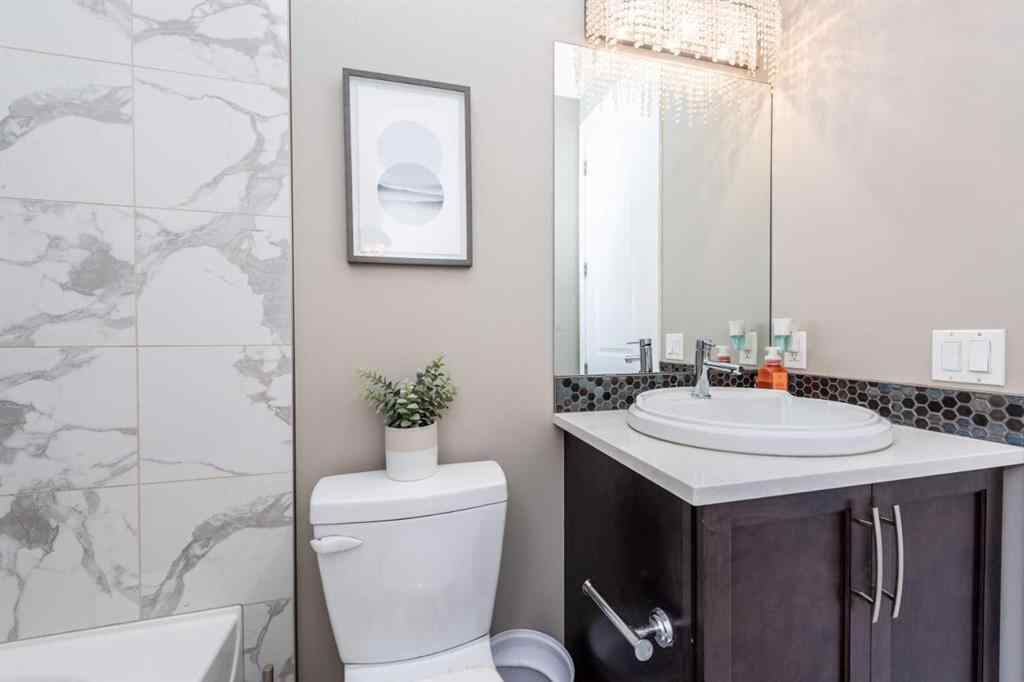 MLS® A2267005 - 44 savanna Road NE in Saddle Ridge Calgary, Residential