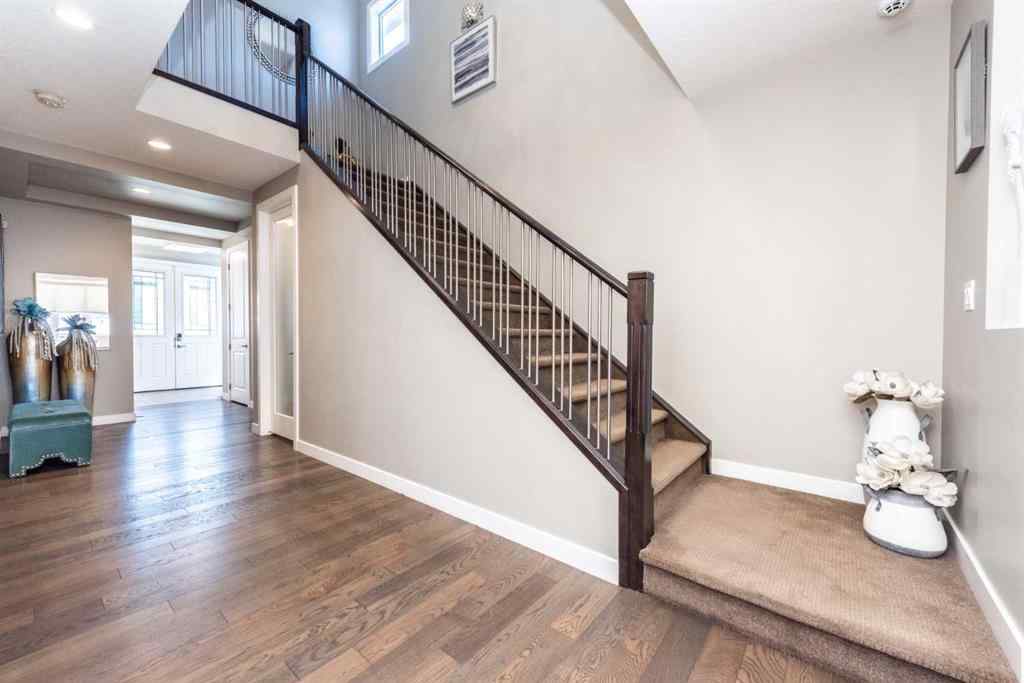 MLS® A2267005 - 44 savanna Road NE in Saddle Ridge Calgary, Residential