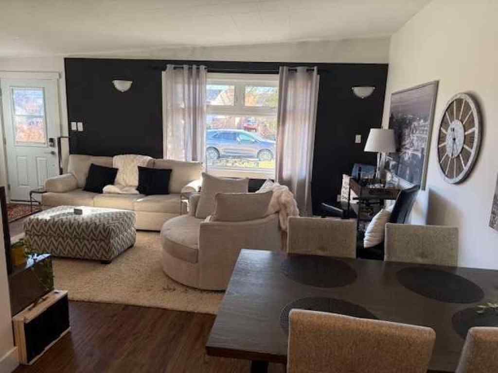 MLS® A2267011 - 204B 9 Avenue SE in Huntington Drumheller, Residential