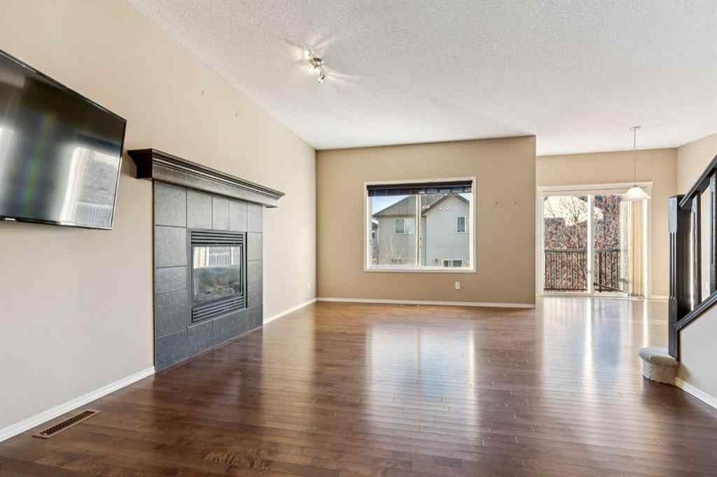 MLS® A2267012 - 34 Kingsland Close  in Kings Heights Airdrie, Residential