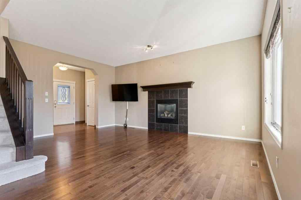 MLS® A2267012 - 34 Kingsland Close  in Kings Heights Airdrie, Residential