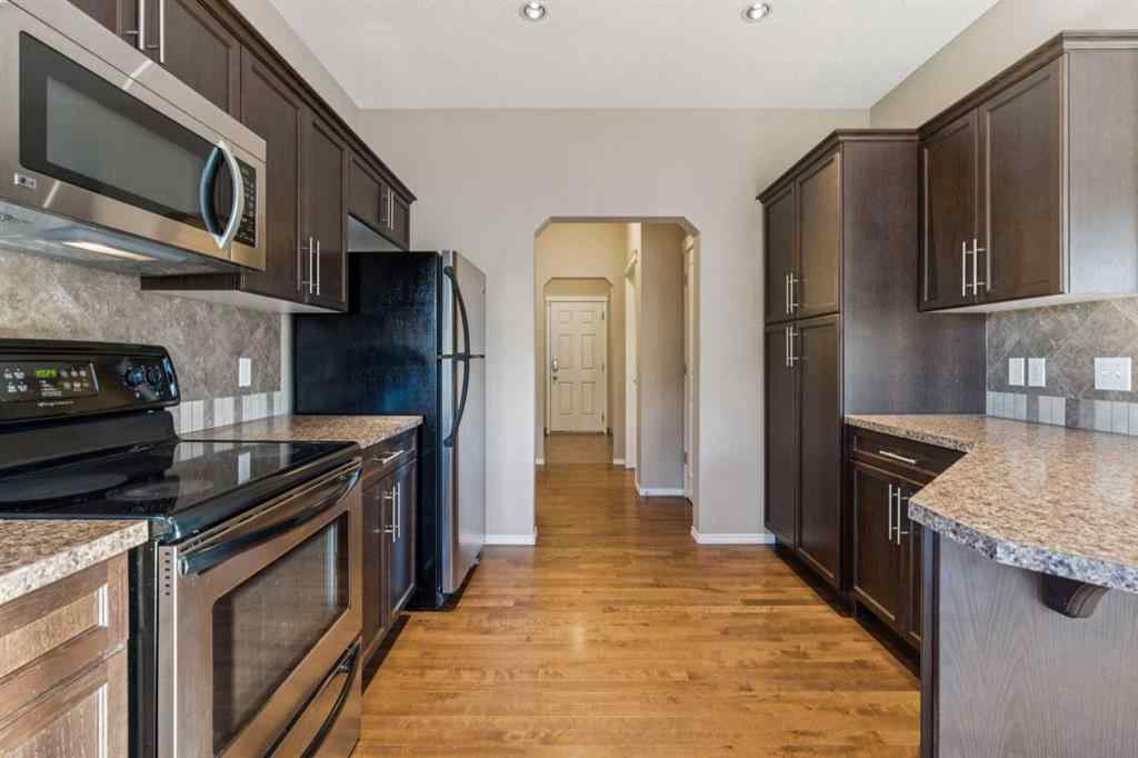 MLS® A2267012 - 34 Kingsland Close  in Kings Heights Airdrie, Residential