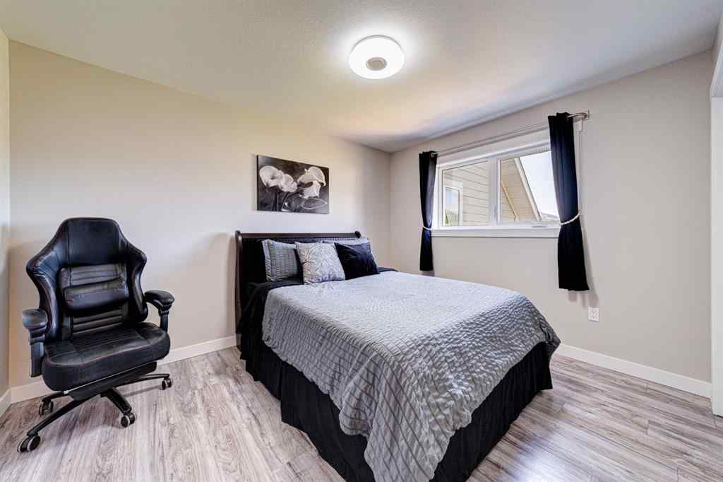 MLS® A2267019 - 2938 214 Street  in NONE Bellevue, Residential