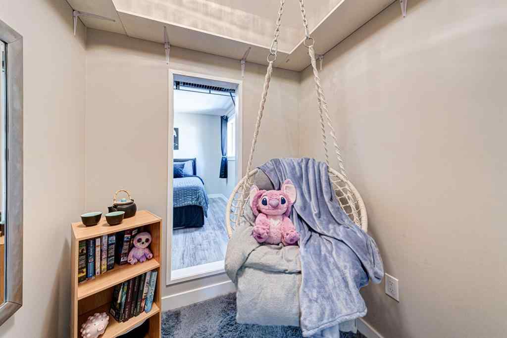 MLS® A2267019 - 2938 214 Street  in NONE Bellevue, Residential