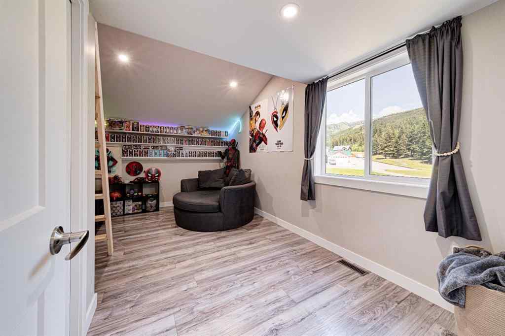 MLS® A2267019 - 2938 214 Street  in NONE Bellevue, Residential