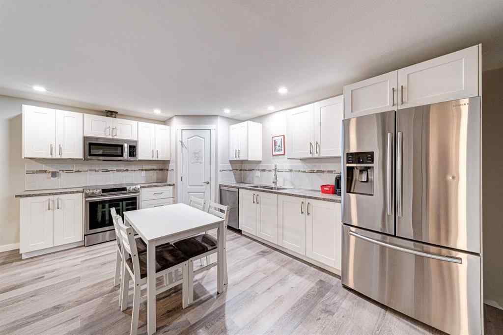 MLS® A2267019 - 2938 214 Street  in NONE Bellevue, Residential