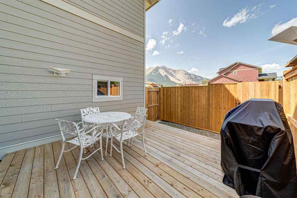 MLS® A2267019 - 2938 214 Street  in NONE Bellevue, Residential