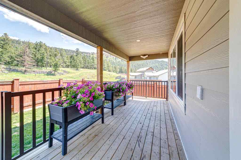 MLS® A2267019 - 2938 214 Street  in NONE Bellevue, Residential