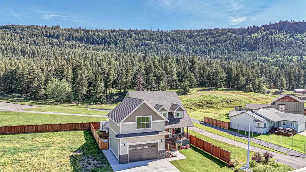 MLS® A2267019 - 2938 214 Street  in NONE Bellevue, Residential