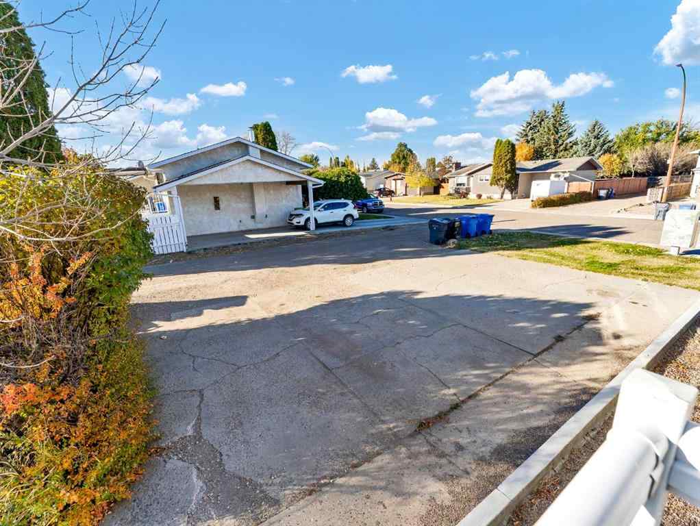 MLS® A2267021 - 39 Cairns Way SE in Crestwood-Norwood Medicine Hat, Multi-Family