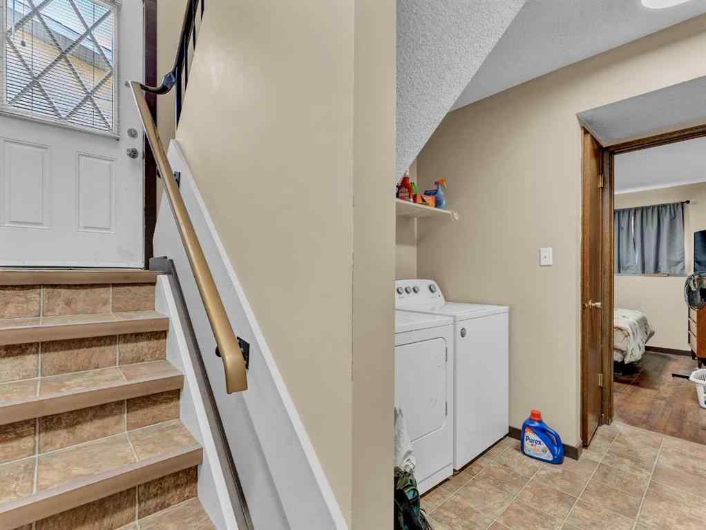 MLS® A2267021 - 39 Cairns Way SE in Crestwood-Norwood Medicine Hat, Multi-Family