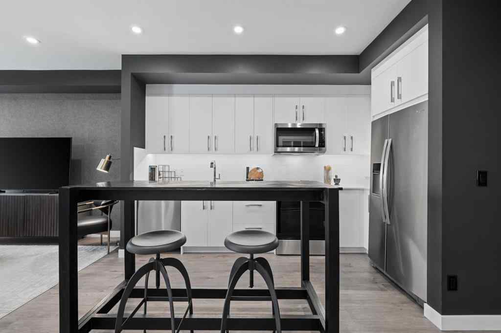 MLS® # A2267035 - Unit #333 110 18A Street NW in West Hillhurst Calgary, Residential Open Houses