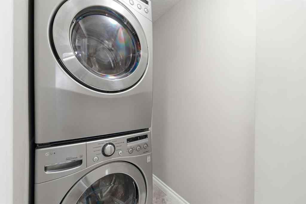 MLS® A2267043 - Unit #3104 24 Hemlock Crescent SW in Spruce Cliff Calgary, Residential