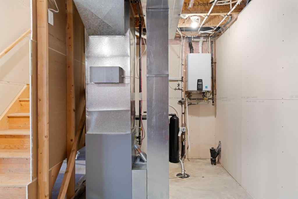 MLS® A2267046 - 105 Everhollow Rise SW in Evergreen Calgary, Residential