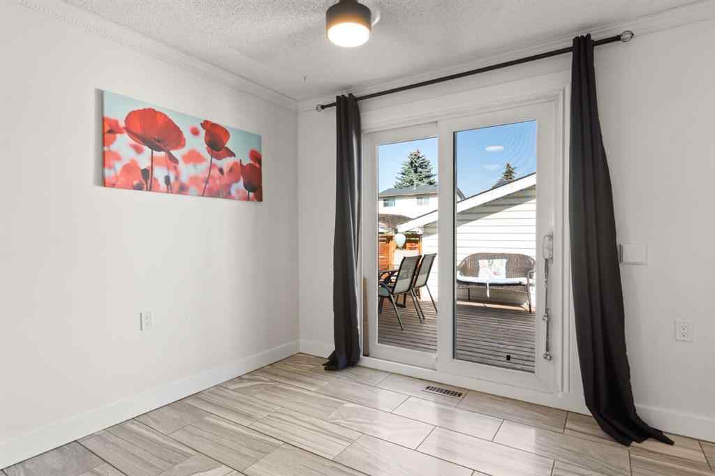 MLS® A2267050 - 7 Erin Park Bay SE in Erin Woods Calgary, Residential