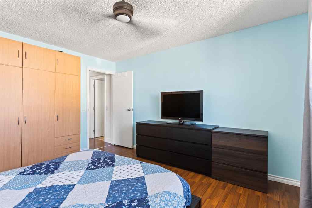 MLS® A2267050 - 7 Erin Park Bay SE in Erin Woods Calgary, Residential