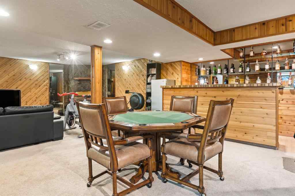 MLS® A2267050 - 7 Erin Park Bay SE in Erin Woods Calgary, Residential