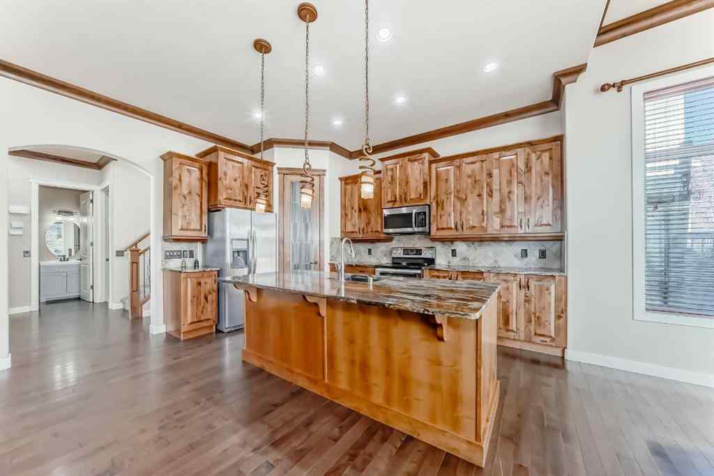 MLS® A2267052 - 157 Everoak Park SW in Evergreen Calgary, Residential