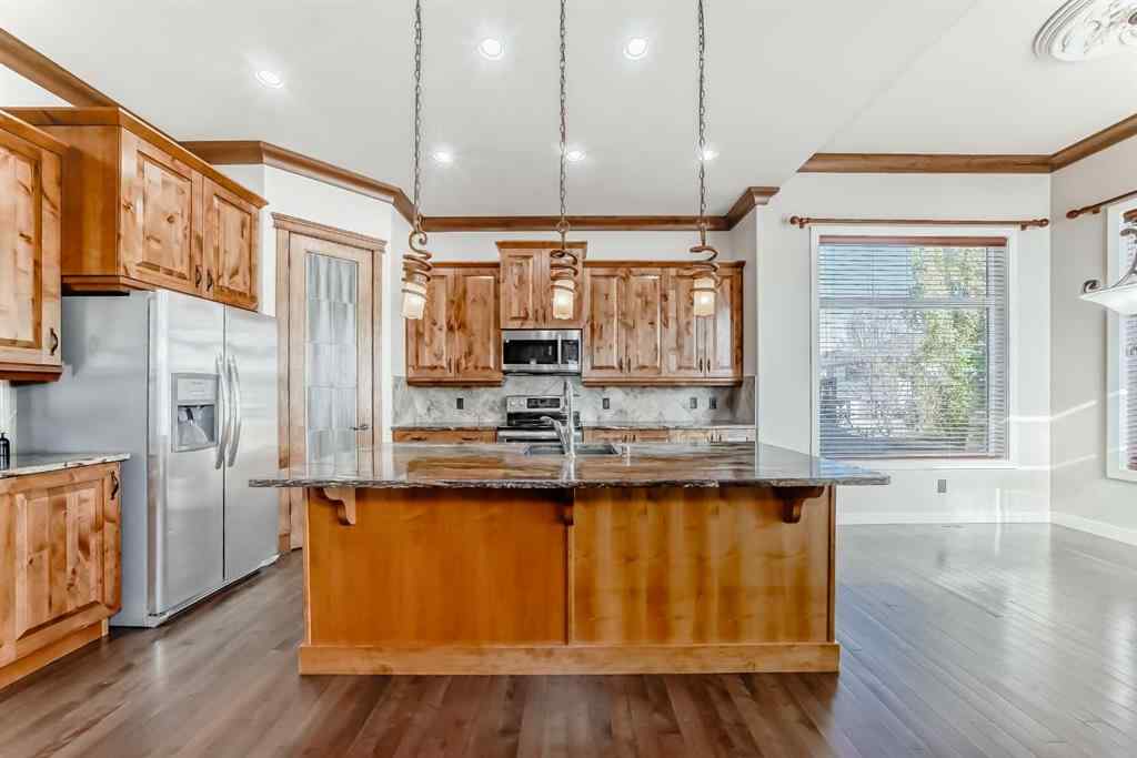 MLS® A2267052 - 157 Everoak Park SW in Evergreen Calgary, Residential