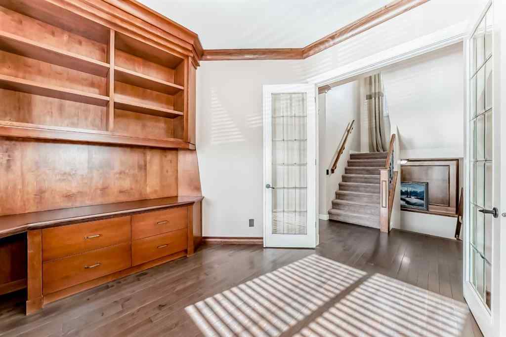 MLS® A2267052 - 157 Everoak Park SW in Evergreen Calgary, Residential