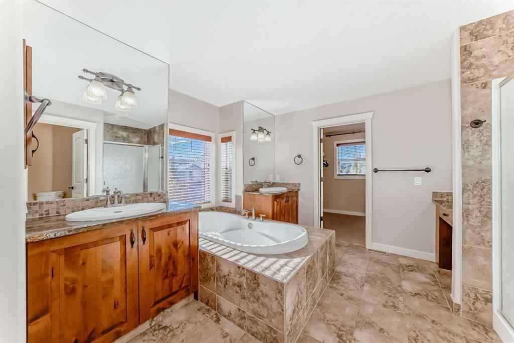 MLS® A2267052 - 157 Everoak Park SW in Evergreen Calgary, Residential