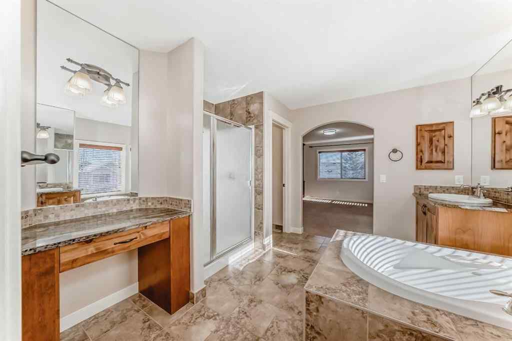 MLS® A2267052 - 157 Everoak Park SW in Evergreen Calgary, Residential