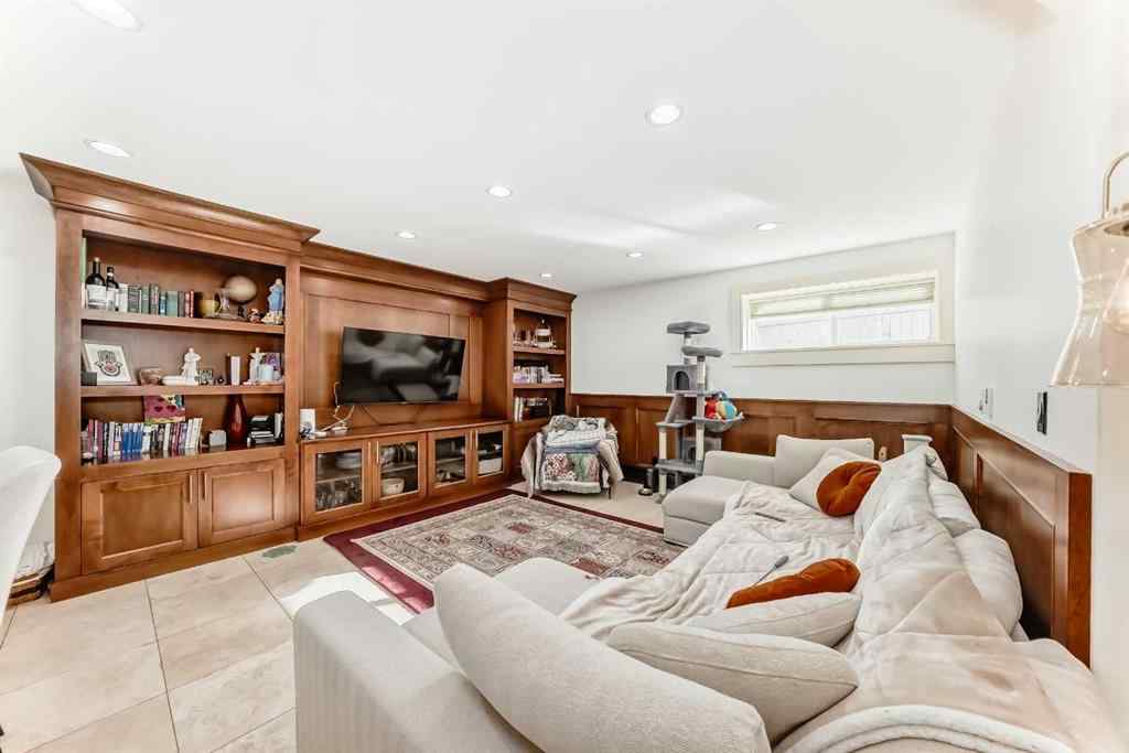 MLS® A2267052 - 157 Everoak Park SW in Evergreen Calgary, Residential