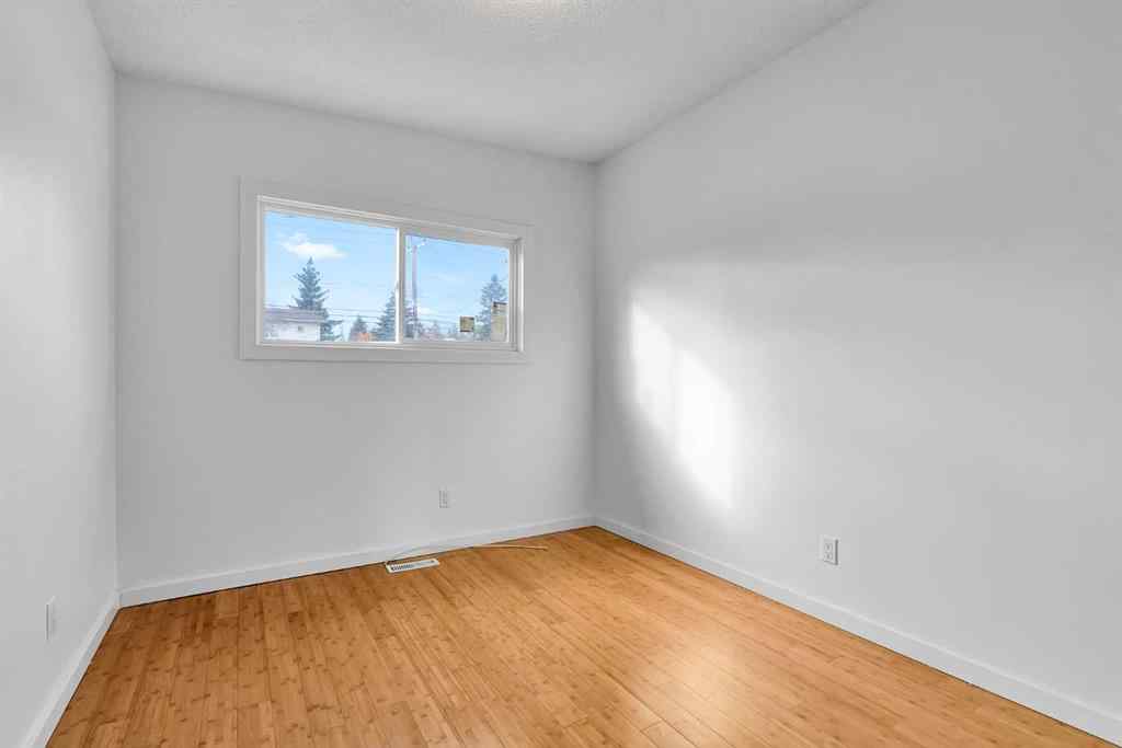 MLS® A2267053 - 10831 5 Street SW in Southwood Calgary, Residential