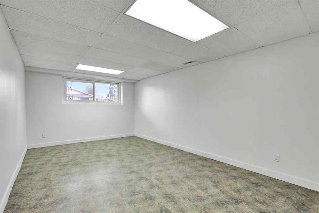 MLS® A2267053 - 10831 5 Street SW in Southwood Calgary, Residential