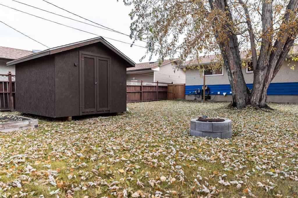 MLS® A2267055 - 40 Fern Road  in Fairview Red Deer, Residential