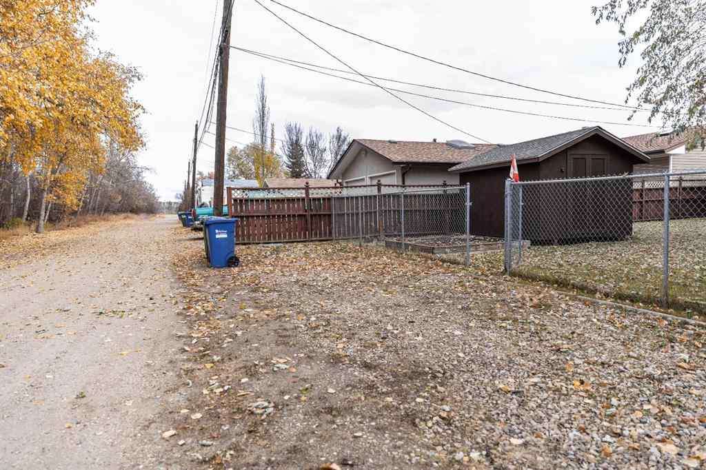 MLS® A2267055 - 40 Fern Road  in Fairview Red Deer, Residential