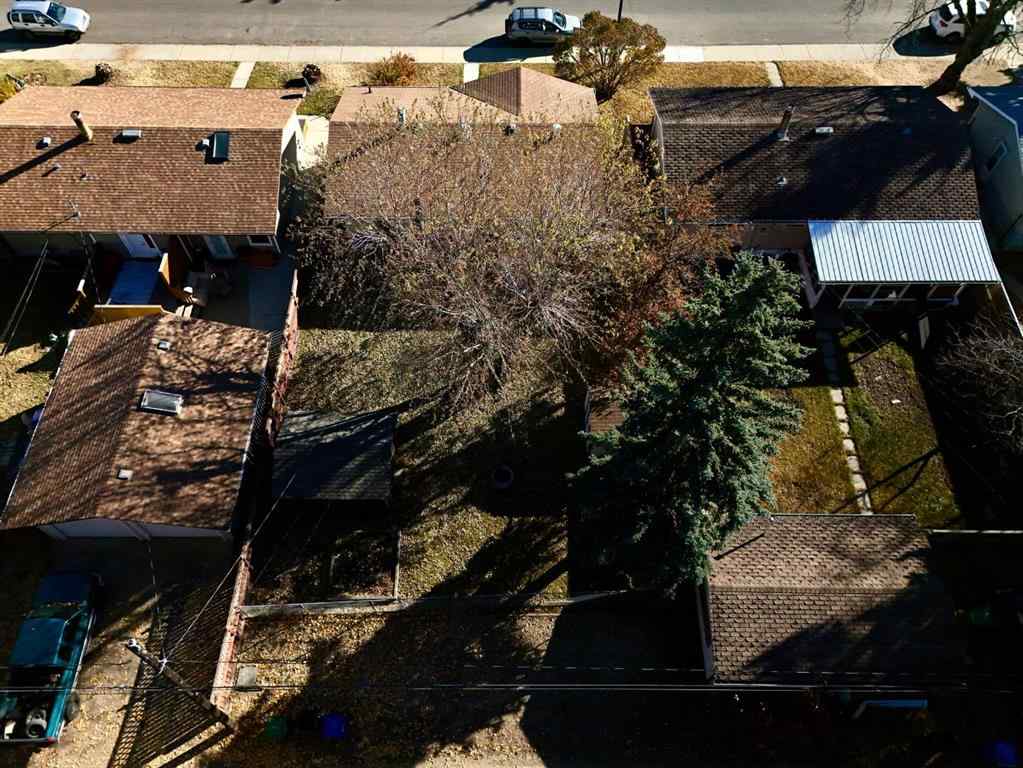 MLS® A2267055 - 40 Fern Road  in Fairview Red Deer, Residential