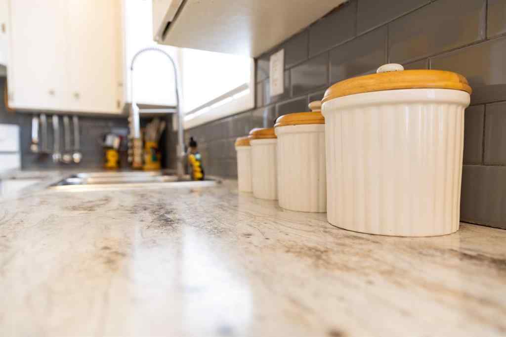 MLS® A2267055 - 40 Fern Road  in Fairview Red Deer, Residential