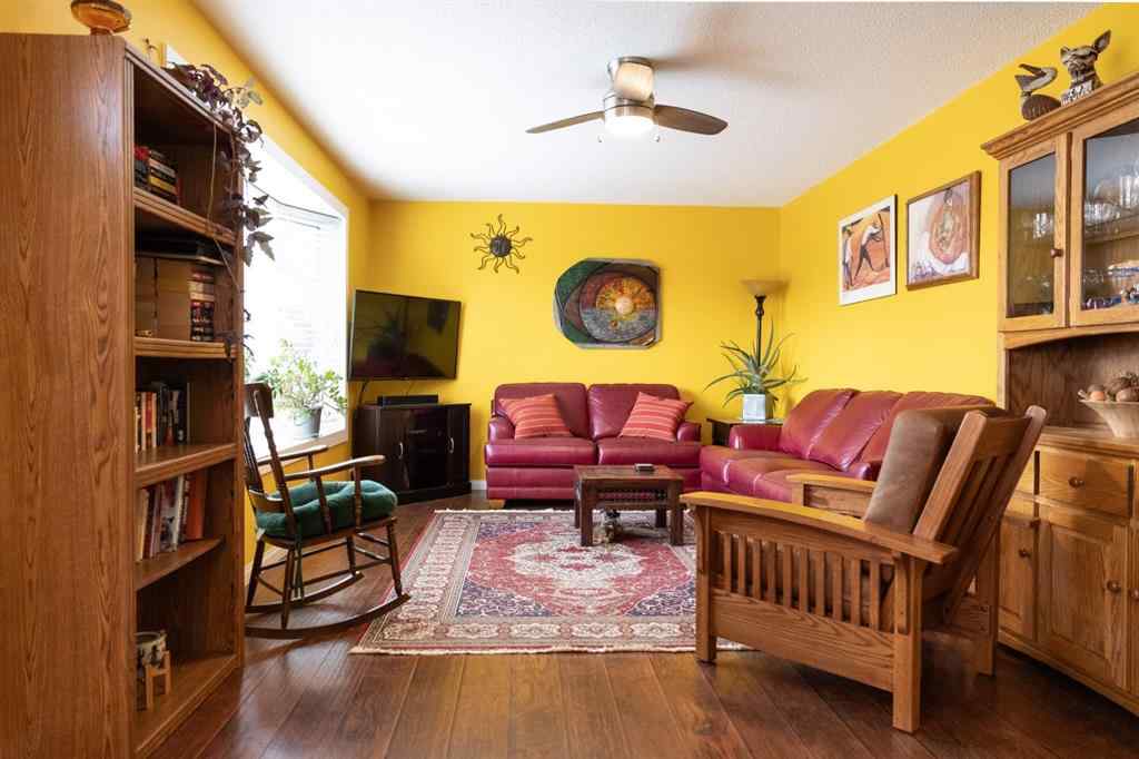 MLS® A2267055 - 40 Fern Road  in Fairview Red Deer, Residential