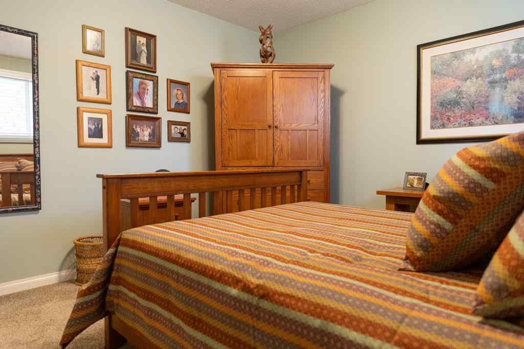 MLS® A2267055 - 40 Fern Road  in Fairview Red Deer, Residential