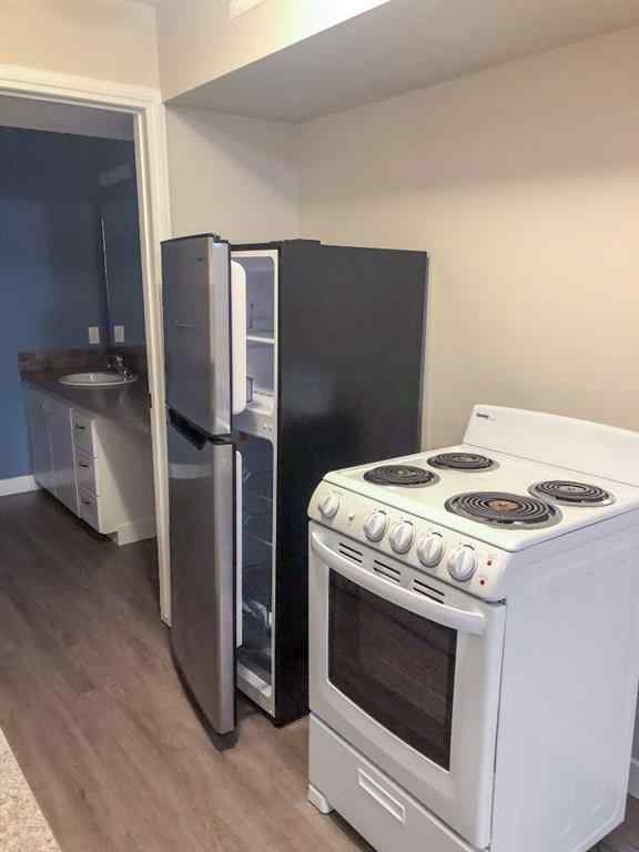 MLS® A2267055 - 40 Fern Road  in Fairview Red Deer, Residential