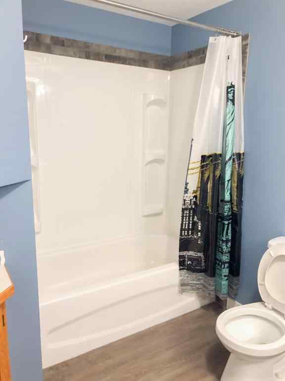 MLS® A2267055 - 40 Fern Road  in Fairview Red Deer, Residential