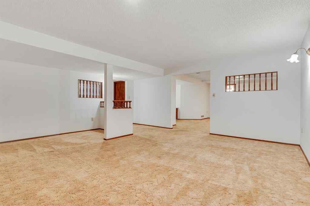 MLS® A2267056 - 4620 31 Avenue NE in Rundle Calgary, Residential