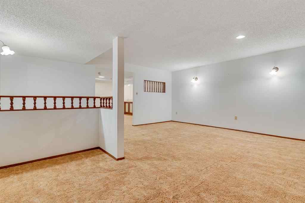 MLS® A2267056 - 4620 31 Avenue NE in Rundle Calgary, Residential